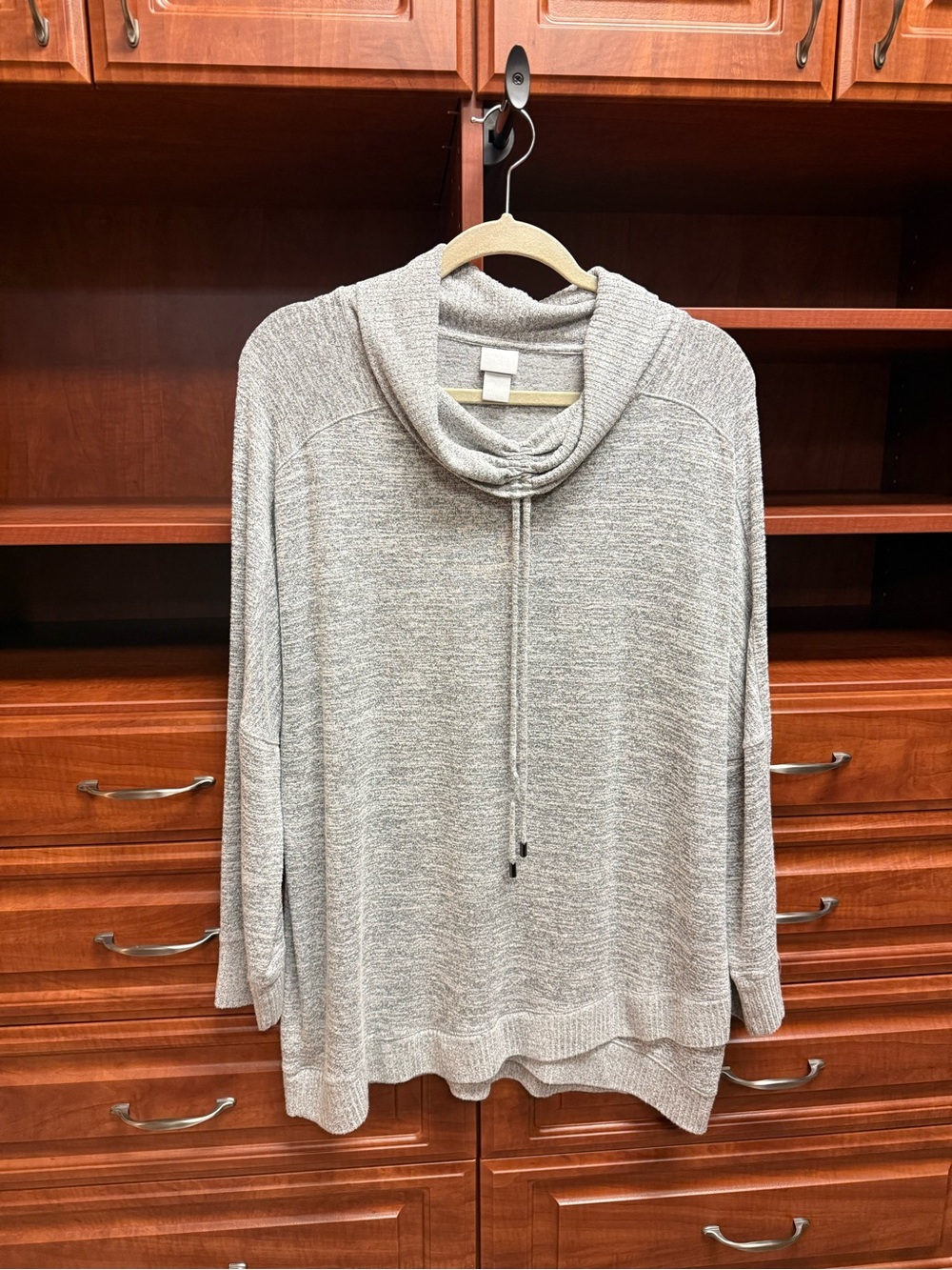 Chicos Zenergy Light Gray Cowl Neck Lightweight Sweater